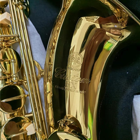 New tenor saxophone Golden Complete accessories Mouthpiece and case