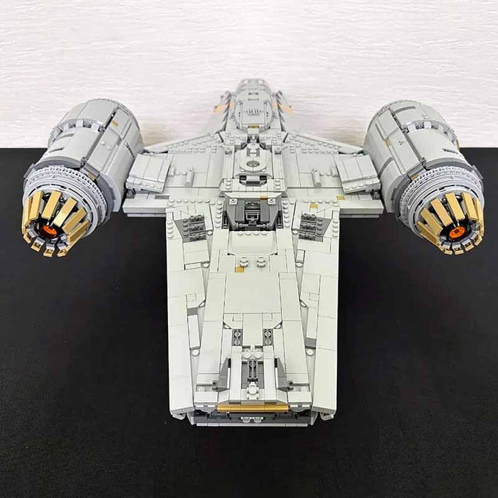 The Razor Crest Assembly Building Block Model Set